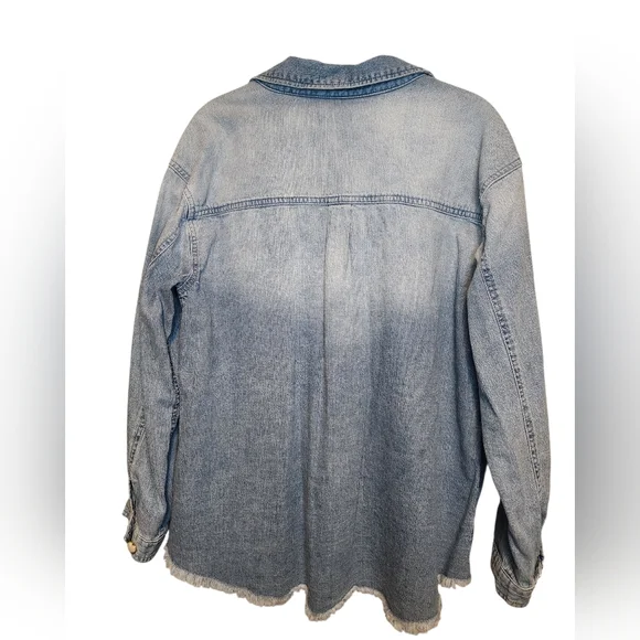 ​Democracy Denim Shirt Raw Hem Heart Pearl Buttons Light Wash Size M - Picture 4 of 9